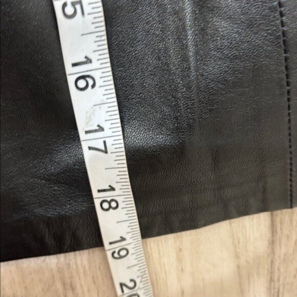 SAS sportswear Black Leather Skirt missing size tag size large new - Picture 4 of 7